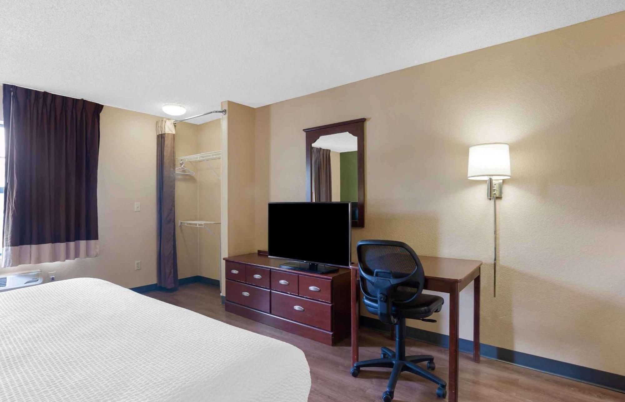Extended Stay America Suites - Cleveland - Airport - North Olmsted Exterior photo