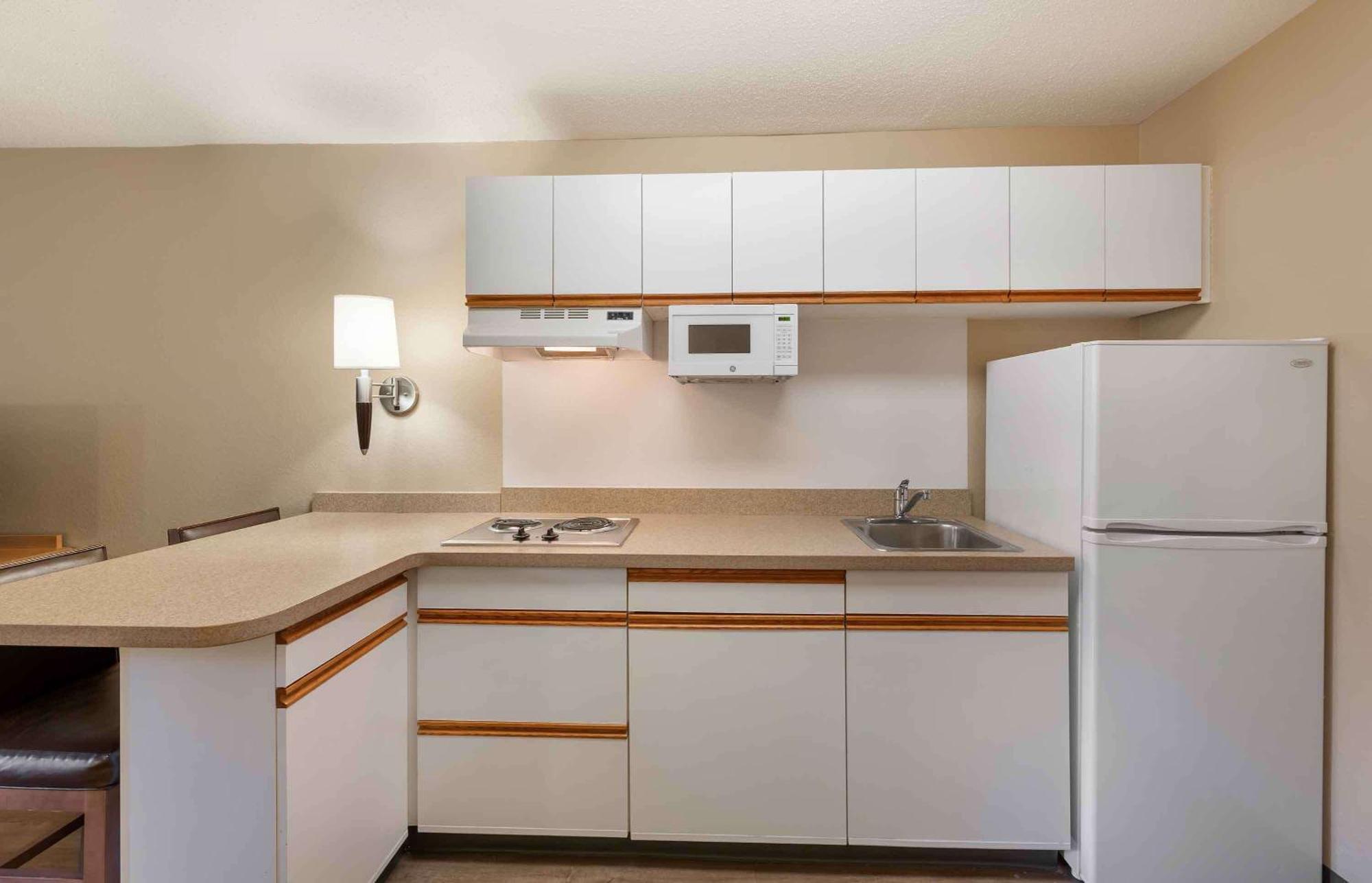 Extended Stay America Suites - Cleveland - Airport - North Olmsted Exterior photo