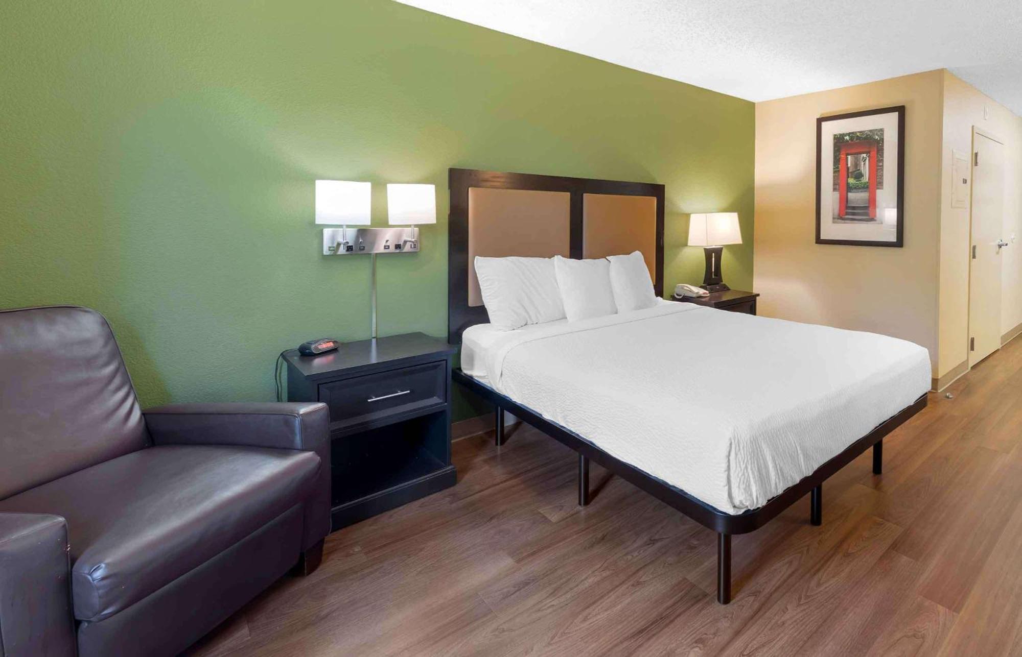 Extended Stay America Suites - Cleveland - Airport - North Olmsted Exterior photo