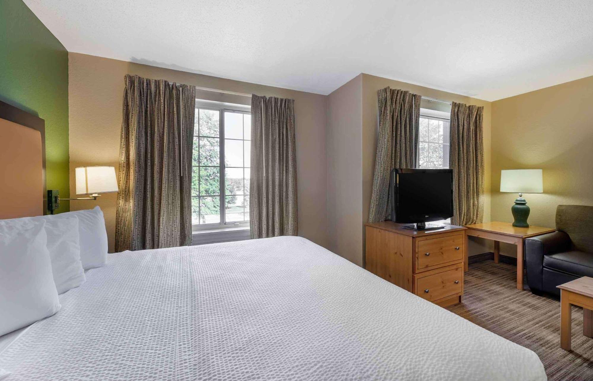 Extended Stay America Suites - Cleveland - Airport - North Olmsted Exterior photo