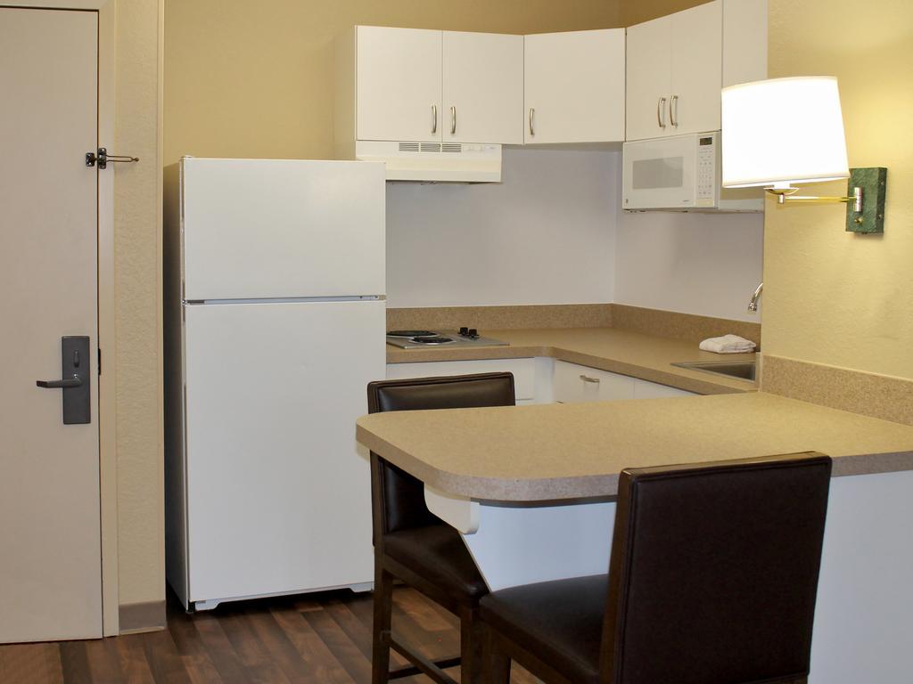 Extended Stay America Suites - Cleveland - Airport - North Olmsted Exterior photo