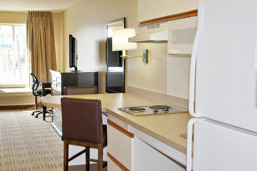 Extended Stay America Suites - Cleveland - Airport - North Olmsted Exterior photo